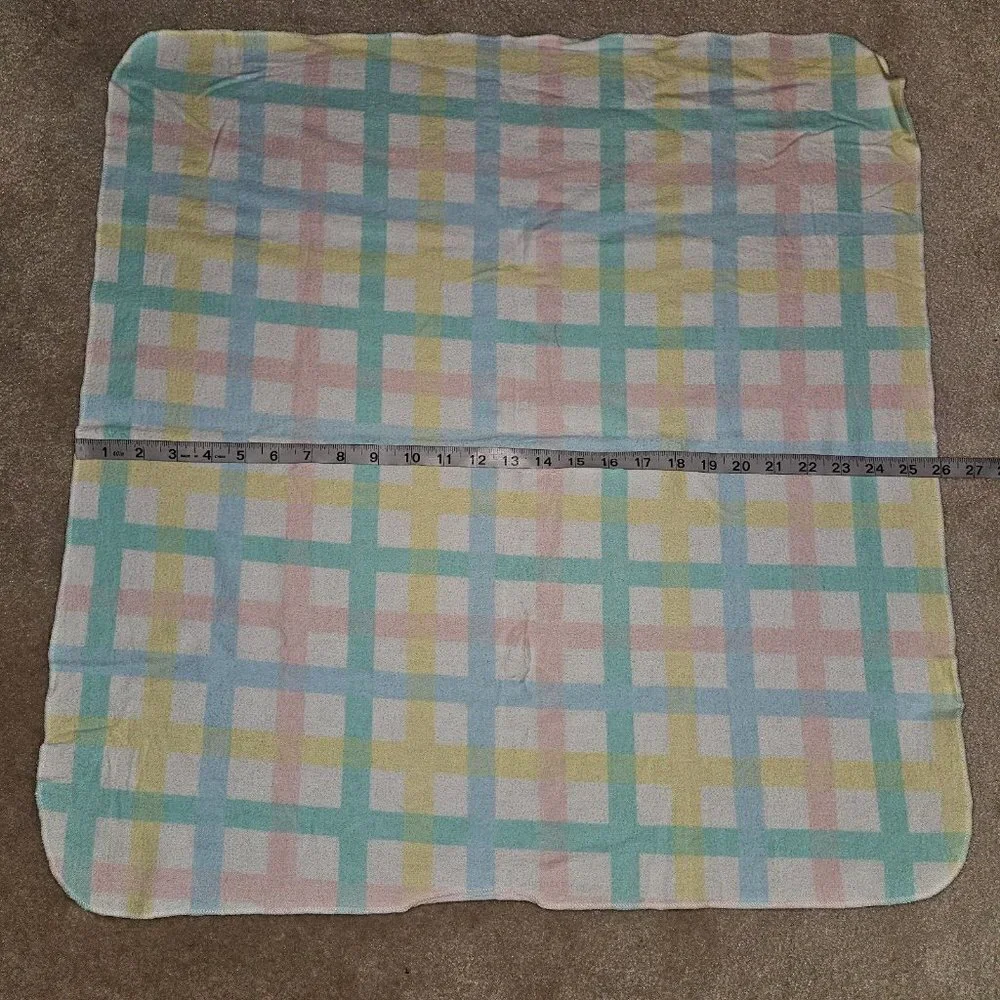 Unbranded pastel receiving